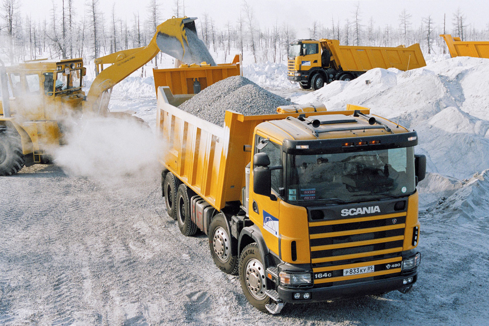 Тяжелый самосвал Scania R124 CB6x6 420 в Сургуте, Россия 2003