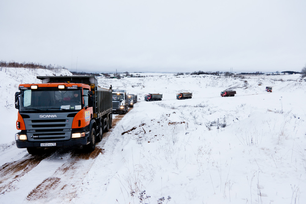 Комплектный самосвал Scania P380CB 8x4, Вологодская область 2005